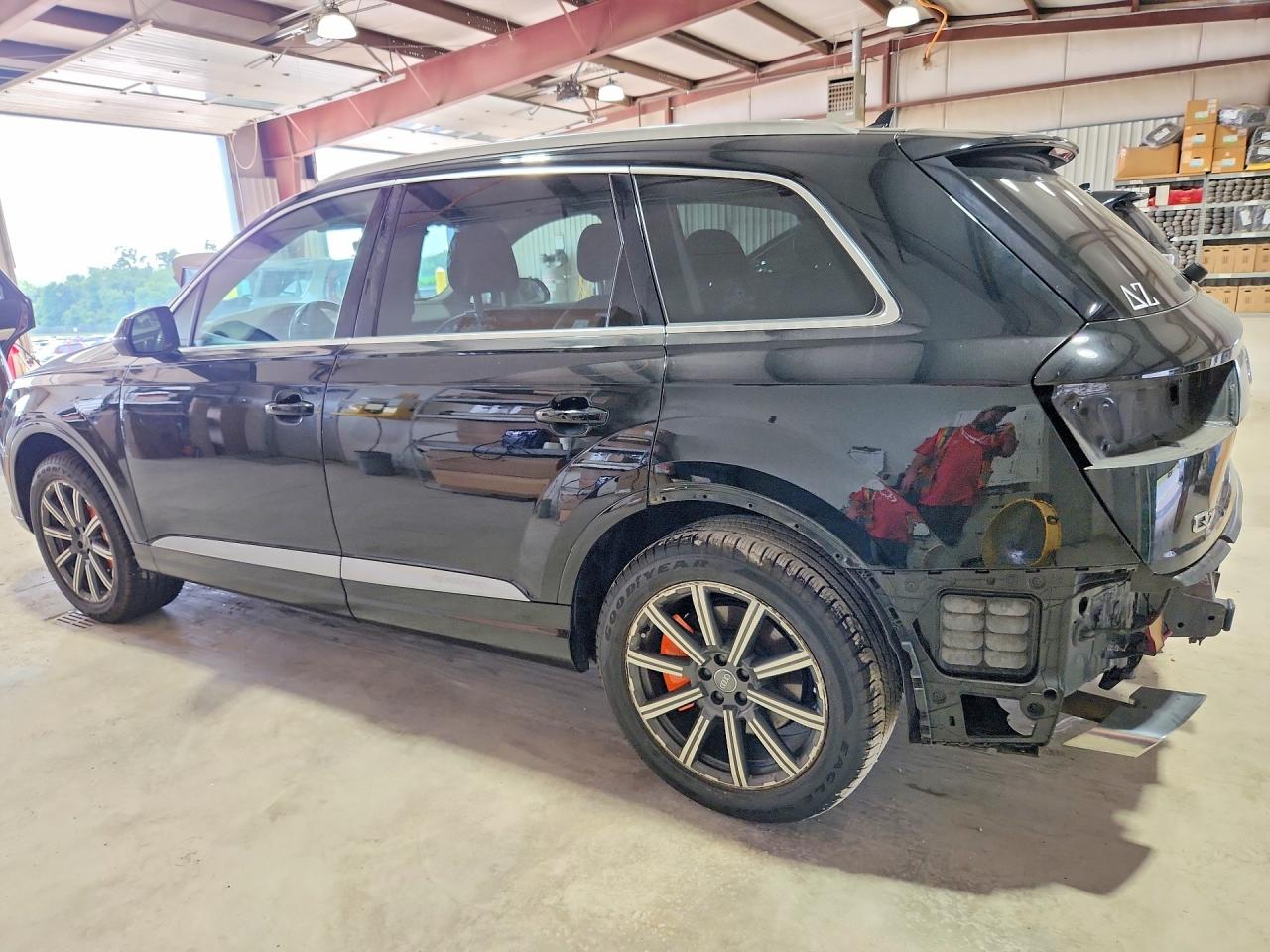 2017 AUDI Q7 quattro Premium Plus