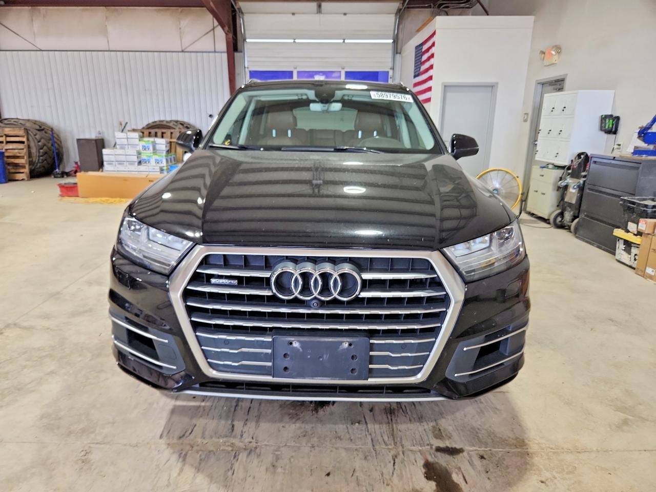 2017 AUDI Q7 quattro Premium Plus