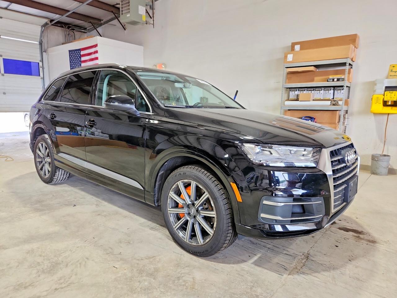 2017 AUDI Q7 quattro Premium Plus