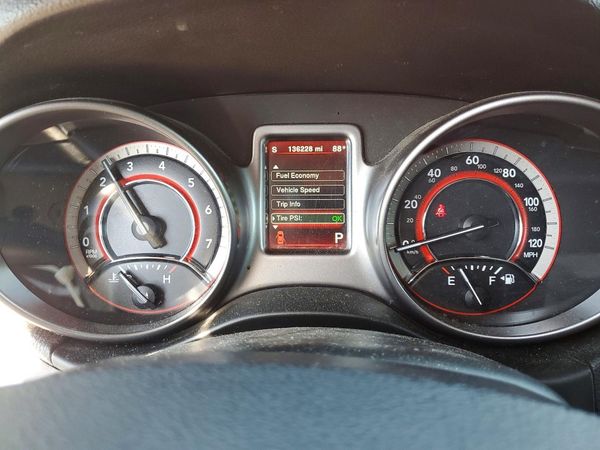 2018 DODGE JOURNEY Crossroad (M,U,C)