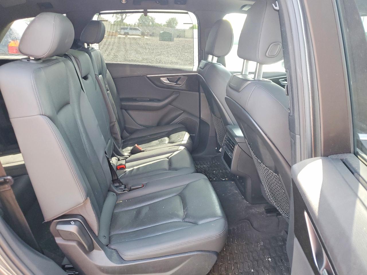 2021 AUDI Q7 quattro Premium Plus