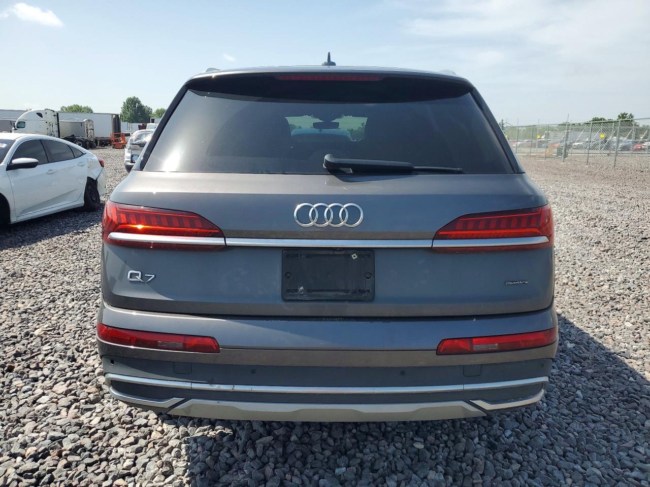 2021 AUDI Q7 quattro Premium Plus