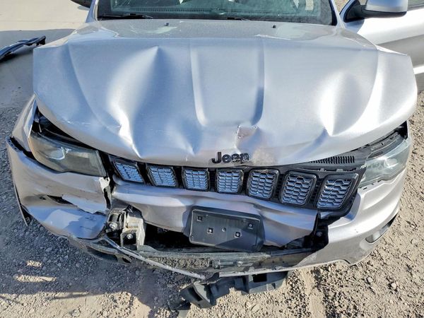 2018 JEEP GRAND CHEROKEE Laredo