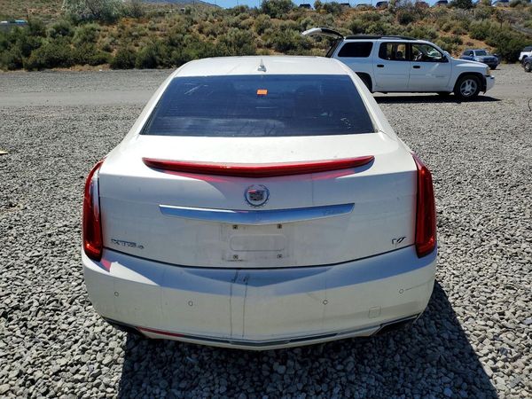 2014 CADILLAC XTS Platinum