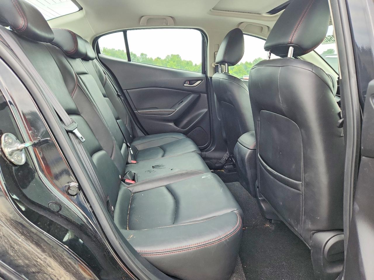 2016 MAZDA 3 SE