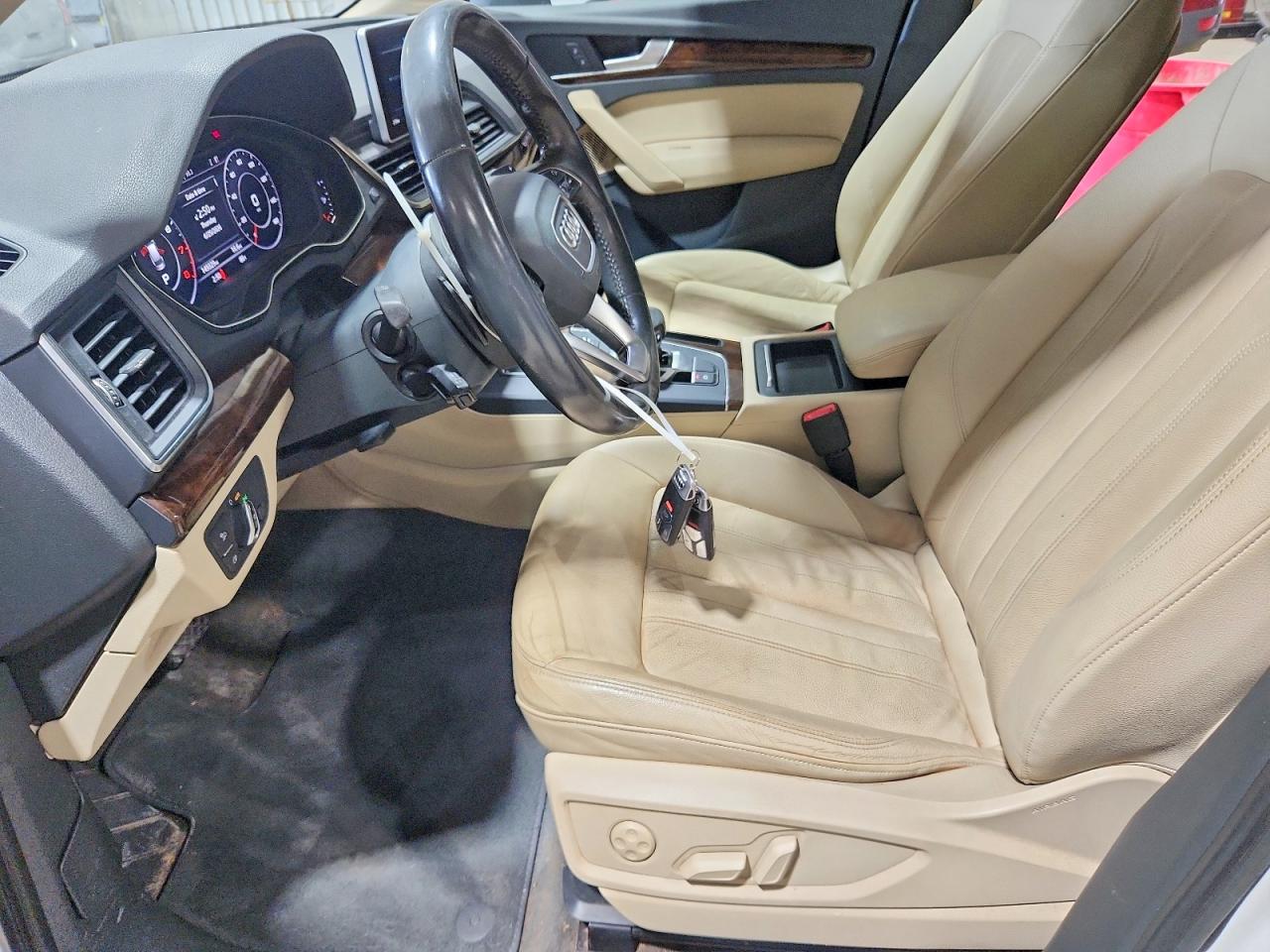 2018 AUDI Q5 quattro Premium Plus