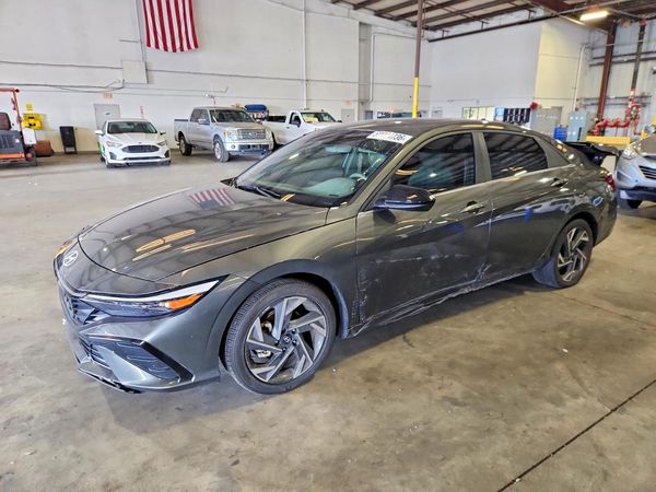 2024 HYUNDAI ELANTRA