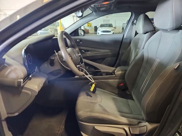 2024 HYUNDAI ELANTRA