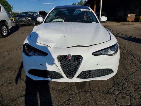 2019 ALFA ROMEO GIULIA TI RWD