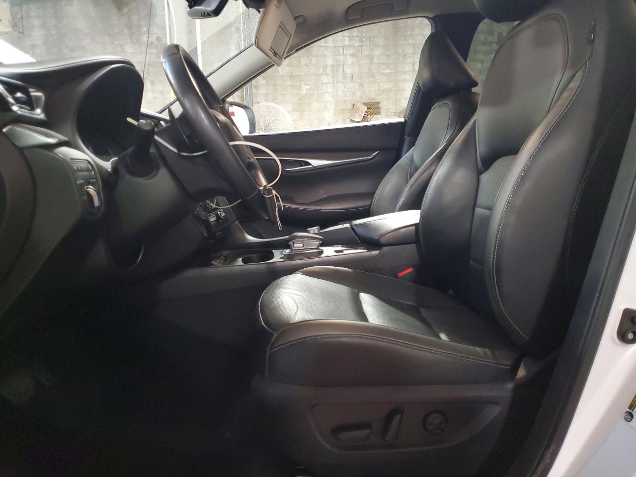 2024 INFINITI QX50 Luxe
