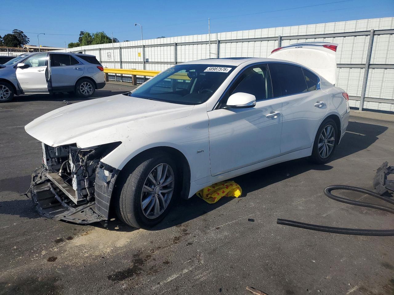 2017 INFINITI Q50