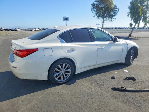 2017 INFINITI Q50