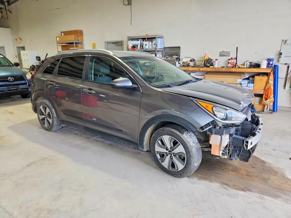 2017 KIA NIRO FE / LX / LX Tech