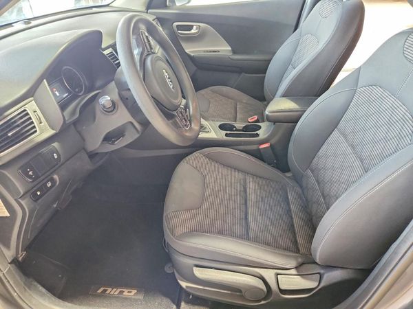 2017 KIA NIRO FE / LX / LX Tech