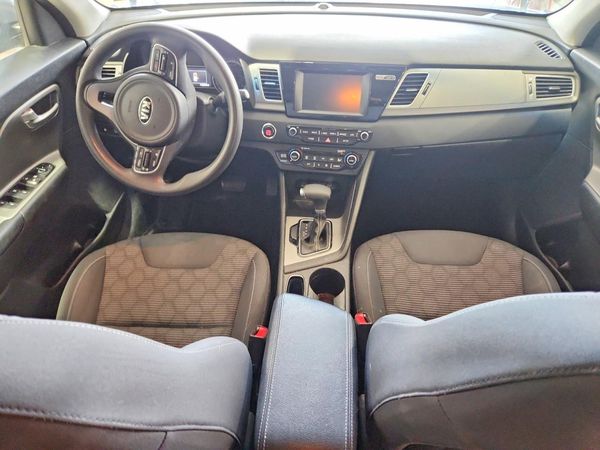 2017 KIA NIRO FE / LX / LX Tech