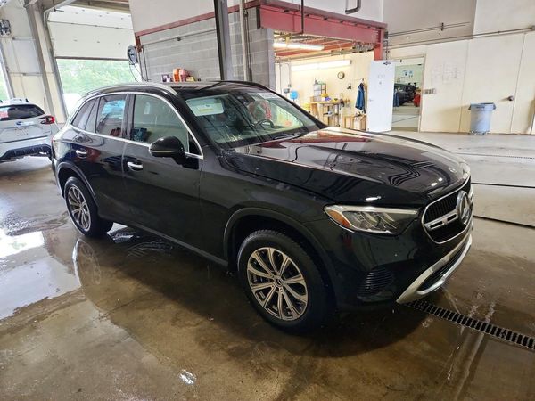 2023 MERCEDES-BENZ GLC GLC300 4MATIC