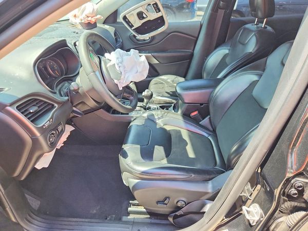 2020 JEEP CHEROKEE LATITUDE PLUS FWD