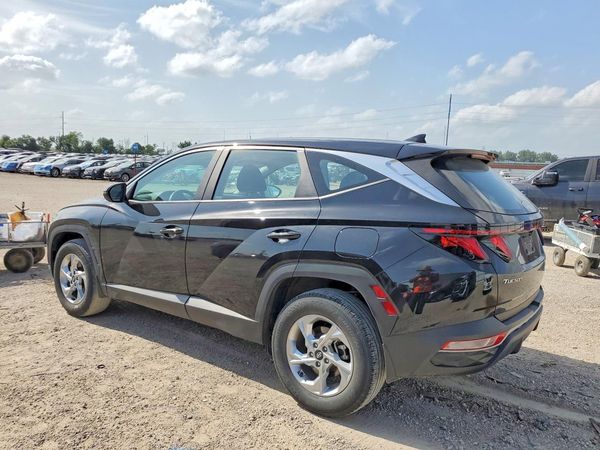 2022 HYUNDAI TUCSON SE