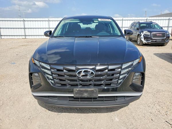 2022 HYUNDAI TUCSON SE