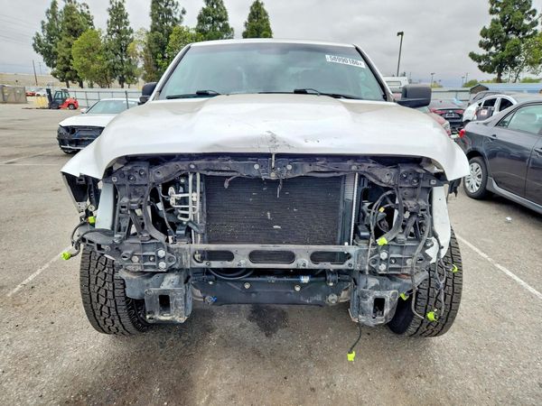 2017 RAM 1500 ST QUAD CAB 4X4