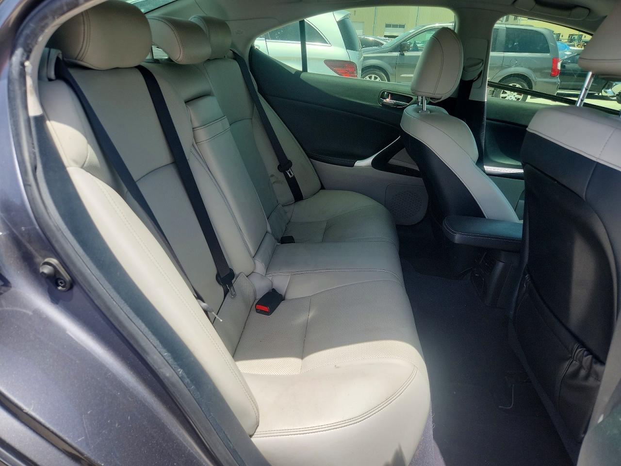 2013 LEXUS IS 250