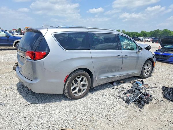 2018 CHRYSLER PACIFICA Limited — PSRA