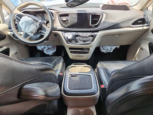 2018 CHRYSLER PACIFICA Limited — CKPT
