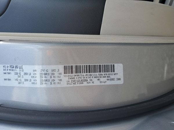2018 CHRYSLER PACIFICA Limited — VINS