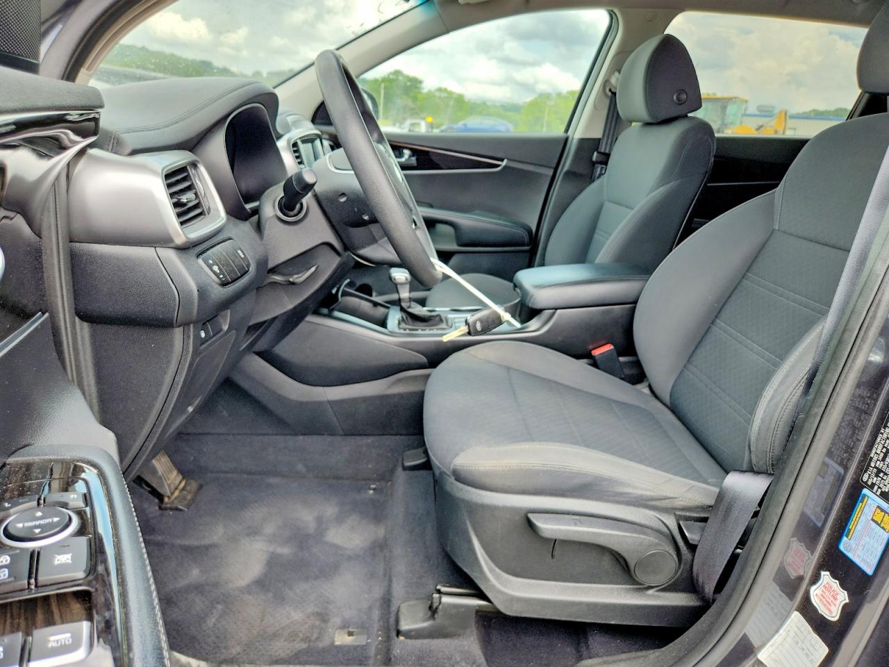 2020 KIA SORENTO L, LX, S