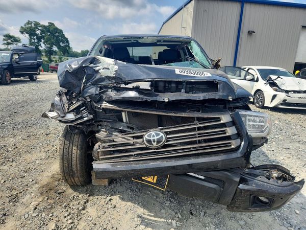 2021 TOYOTA TUNDRA Limited grade