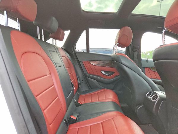 2020 MERCEDES-BENZ GLC GLC300-4M