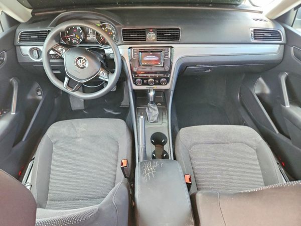 2017 VOLKSWAGEN PASSAT S