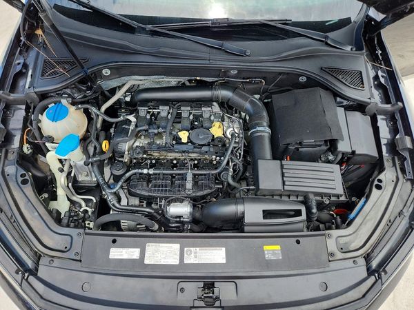 2017 VOLKSWAGEN PASSAT S