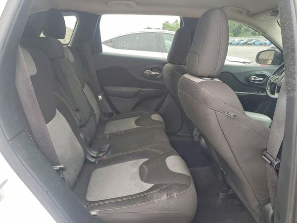 2016 JEEP CHEROKEE SPORT FWD