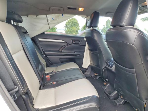 2017 TOYOTA HIGHLANDER LE/LE Plus