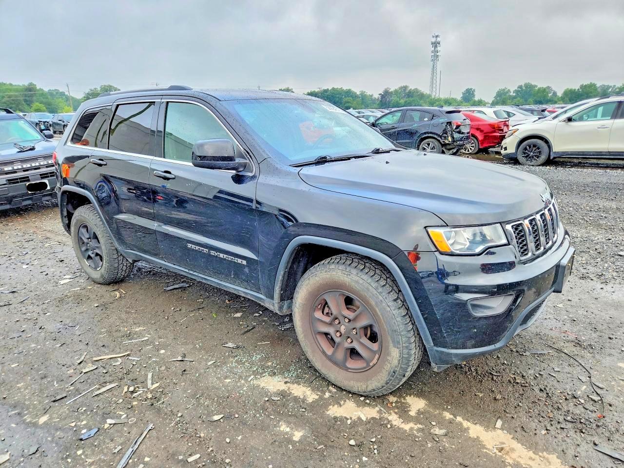 2017 JEEP GRAND CHEROKEE LAREDO 4X4
