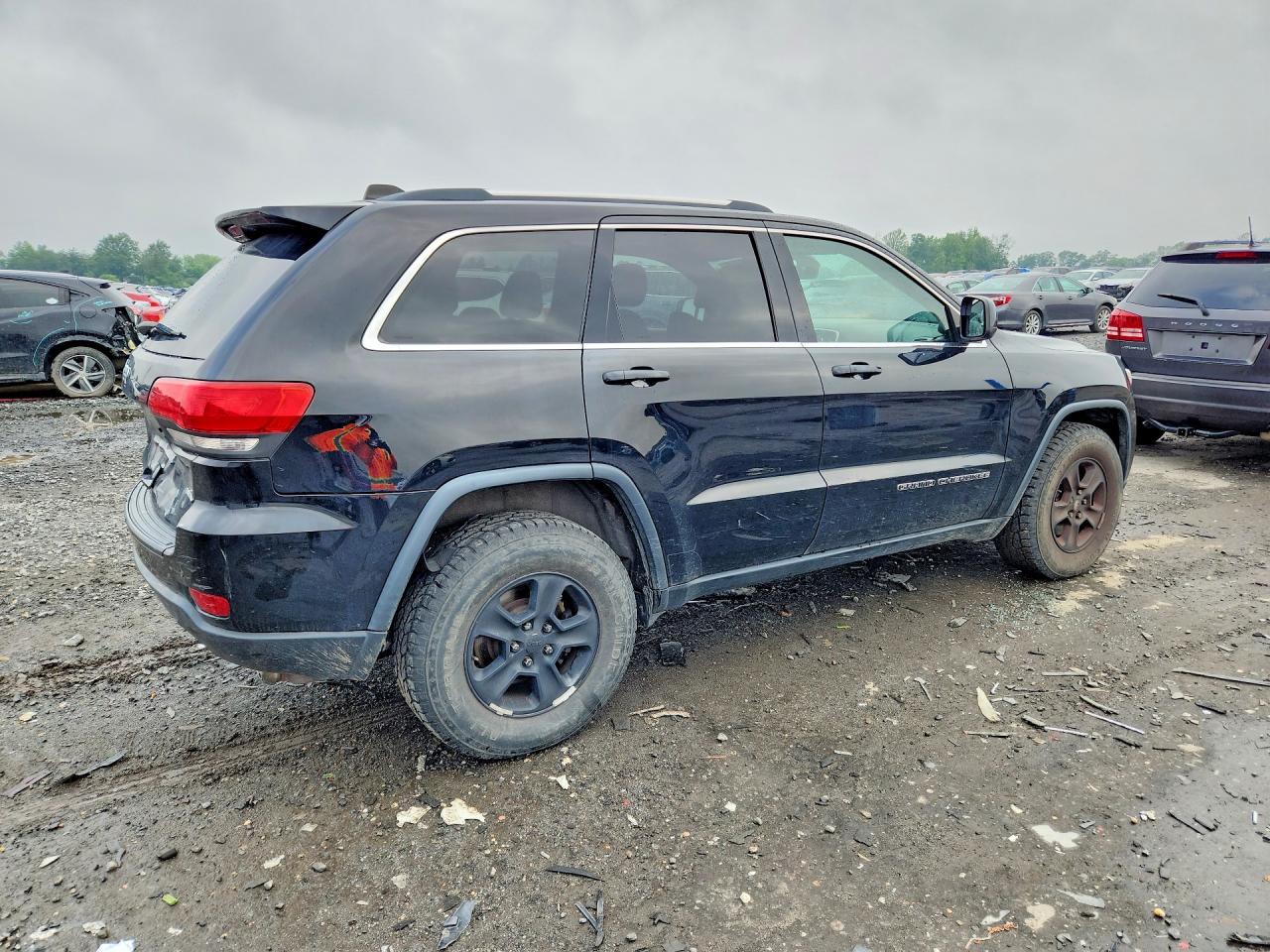 2017 JEEP GRAND CHEROKEE LAREDO 4X4