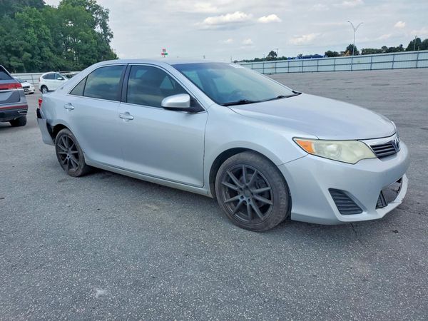 2012 TOYOTA CAMRY