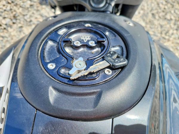 2015 YAMAHA FZ07