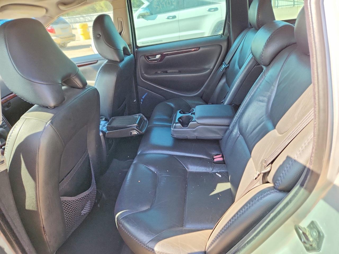 2007 VOLVO XC70