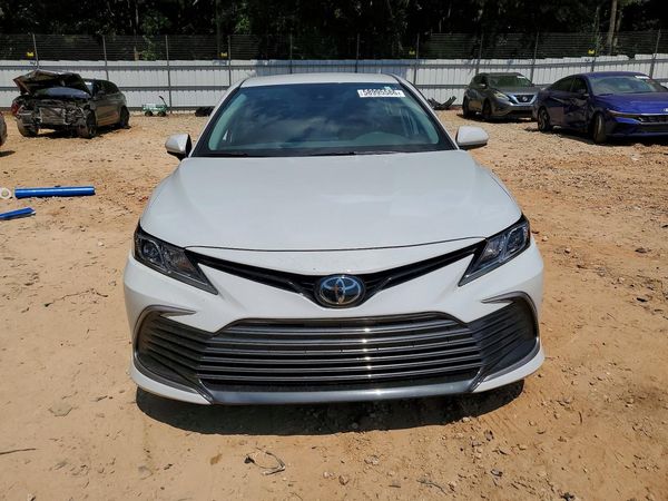 2024 TOYOTA CAMRY