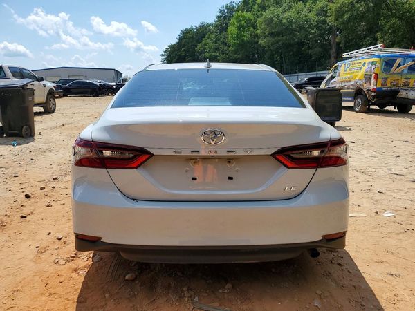 2024 TOYOTA CAMRY