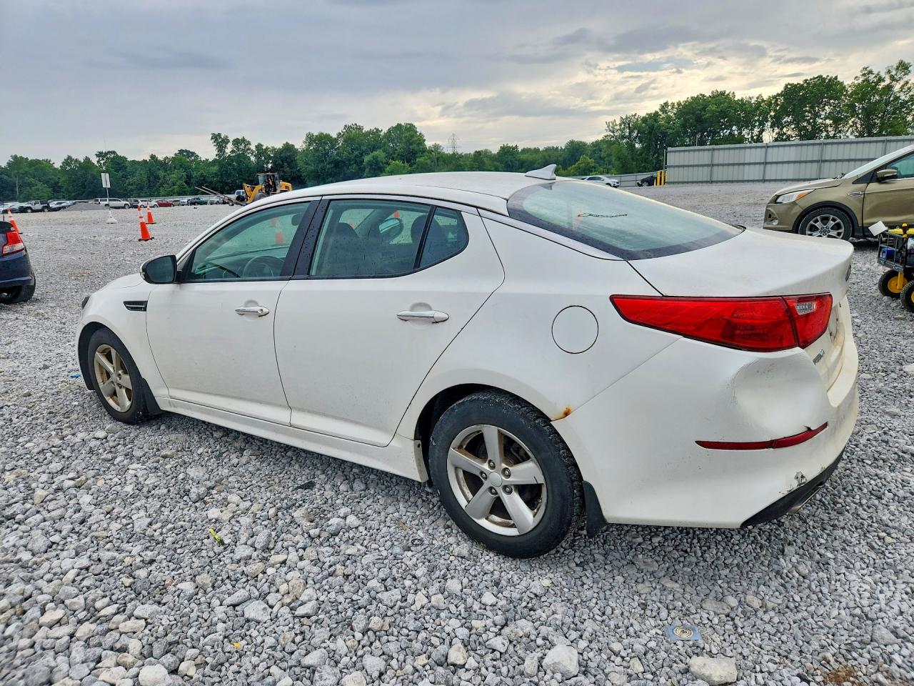 2015 KIA OPTIMA GL - Middle-low