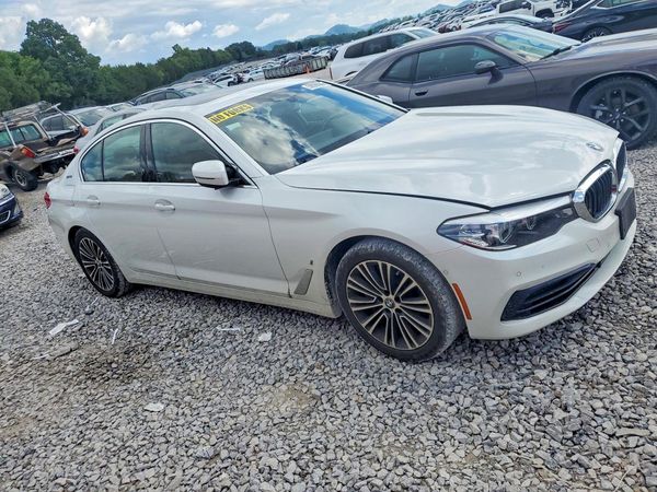 2019 BMW 530E
