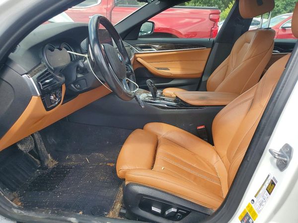 2019 BMW 530E