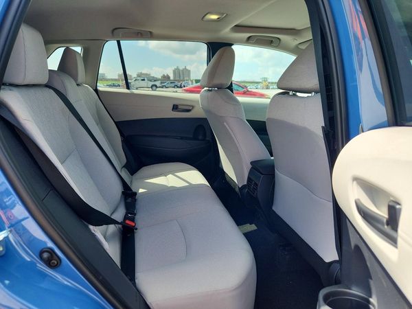 2026 TOYOTA COROLLA CROSS LE