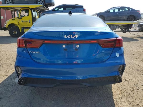 2023 KIA FORTE