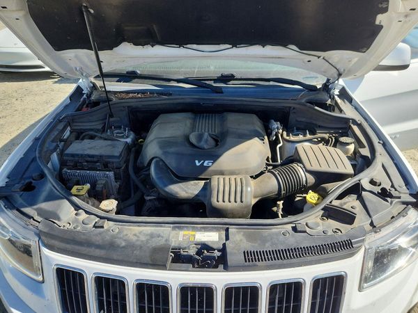 2015 JEEP GRAND CHEROKEE LAREDO 4X4