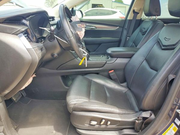 2018 CADILLAC XT5 Premium Luxury — DENT