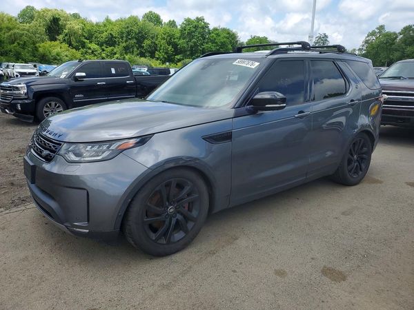 2017 LAND ROVER DISCOVERY HSE Luxury — Front 3/4